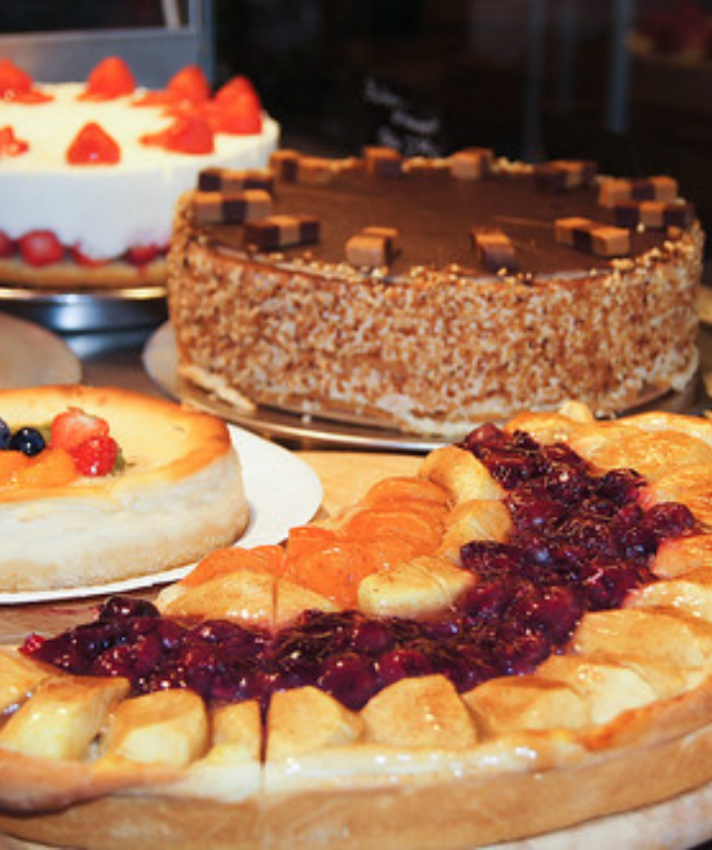 Torten, süße Stückchen, Blechkuchen und mehr bietet die Konditorei Krewelshof an.